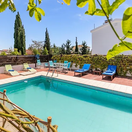 Ayia Thekla Serenity Villa *