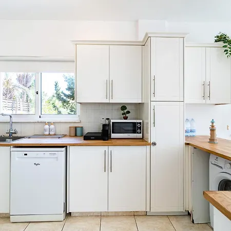 Villa Ayia Thekla Serenity